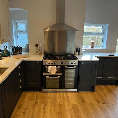 Stoke-on-Trent Luxury 2 Bed Apartment Great Location מראה חיצוני תמונה