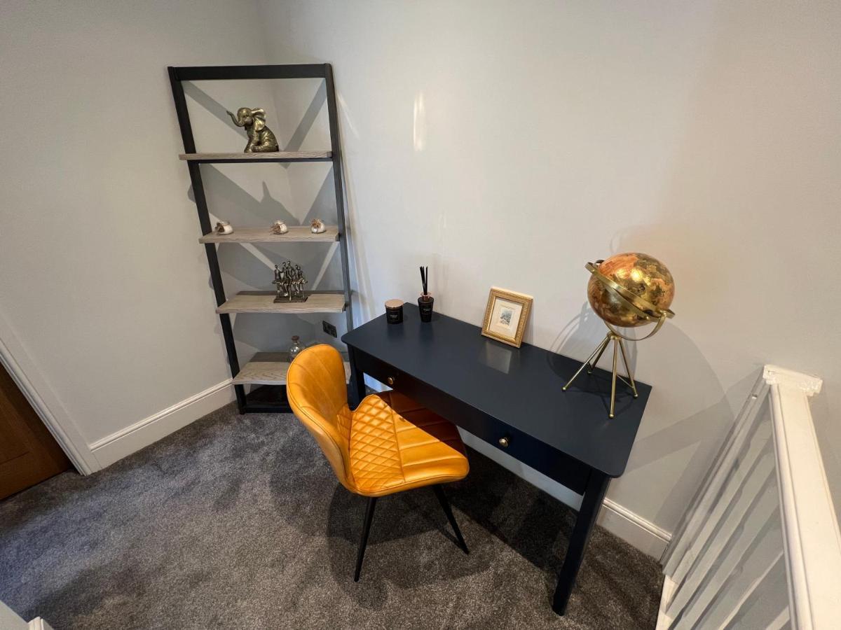 Stoke-on-Trent Luxury 2 Bed Apartment Great Location מראה חיצוני תמונה