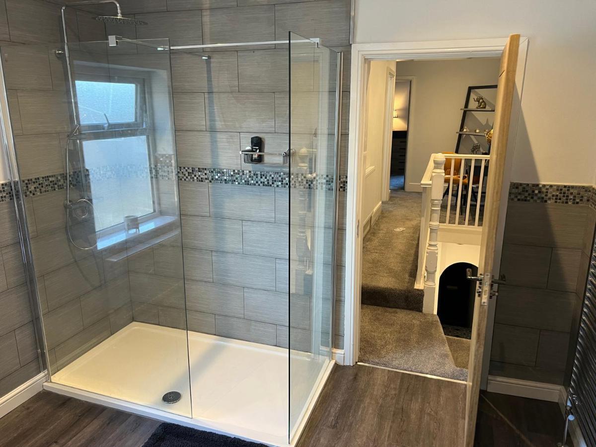 Stoke-on-Trent Luxury 2 Bed Apartment Great Location מראה חיצוני תמונה